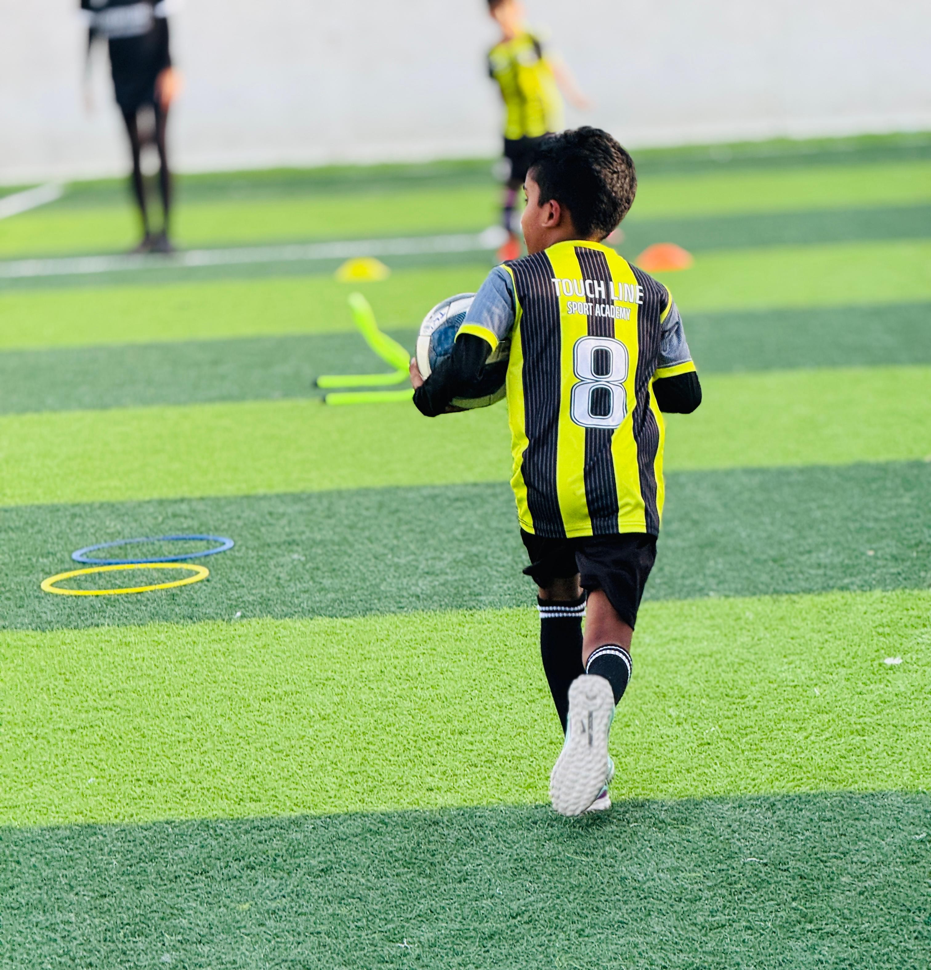 Beginner football coaching sessions in Dubai