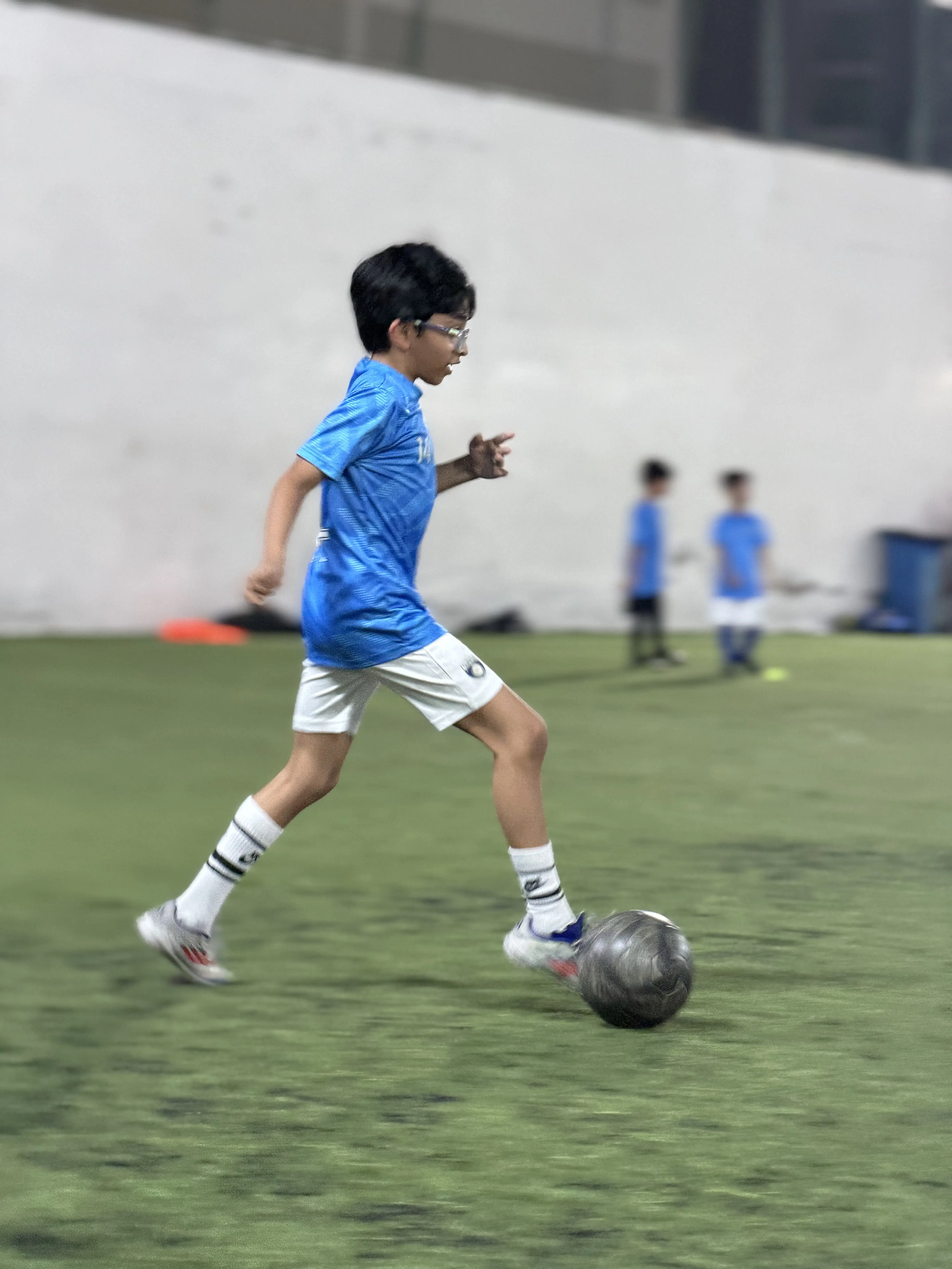 Touchline football coaching philosophy